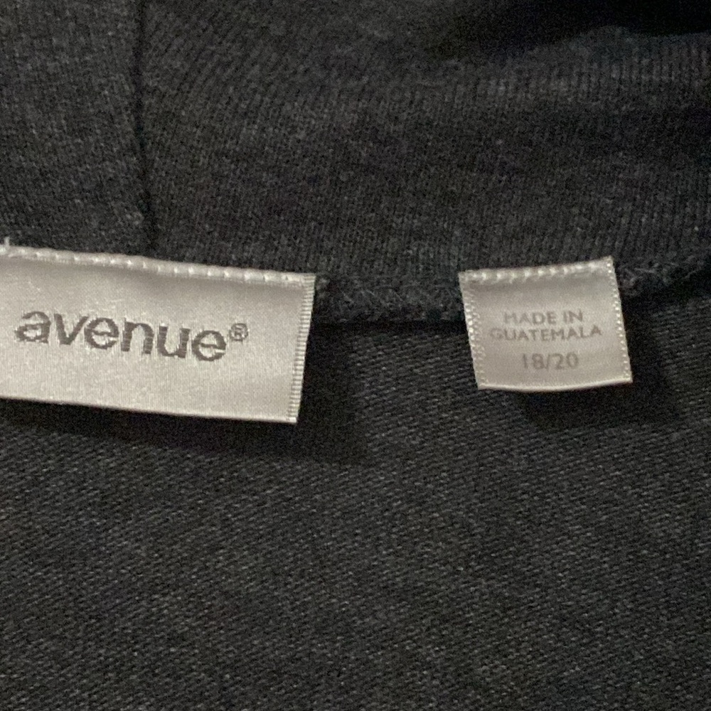 Women’s Avenue Sweater - Picture 2 of 2
